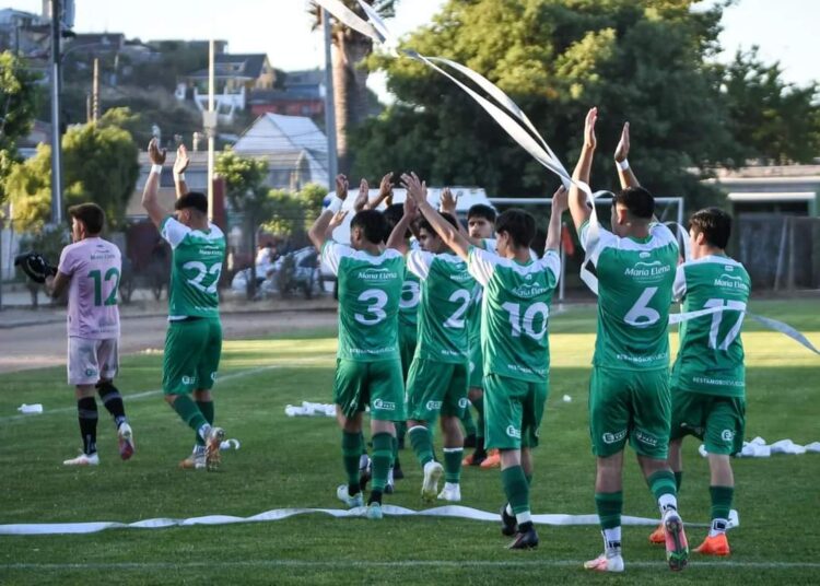 Conti Unido se quedó con el premio de consuelo en campeonato de novatos