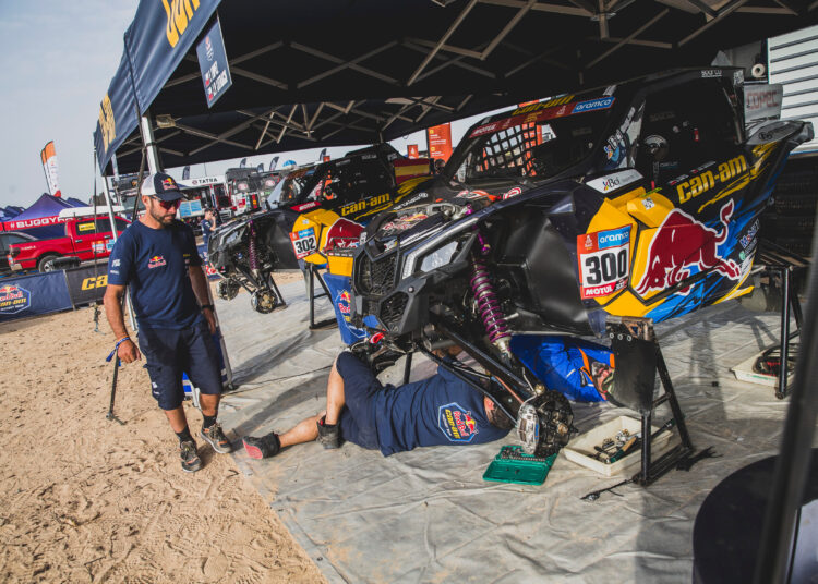 Curicano continúa con problemas y solo quiere finalizar el Dakar