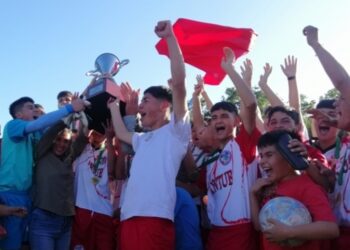 Primera infantil lontuenina debuta en Nacional de la categoría