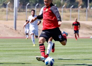 Rojinegro jugó duelo preparatorio y Dalcio va encontrando su oncena