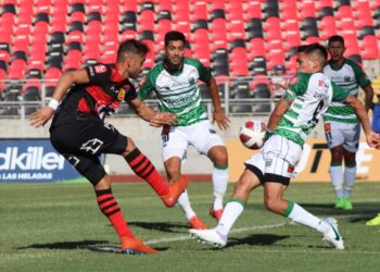 Rojinegro tropezó con la misma piedra:perdió de local