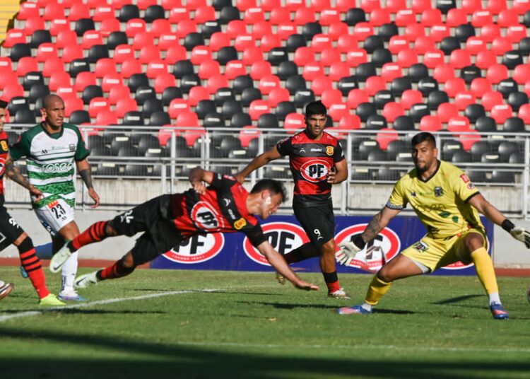 La fórmula con la que Dalcio busca sumar los tres puntos ante Deportes Antofagasta