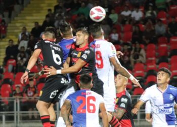 Giovagnoli ensayó fórmula con variante para el lunes