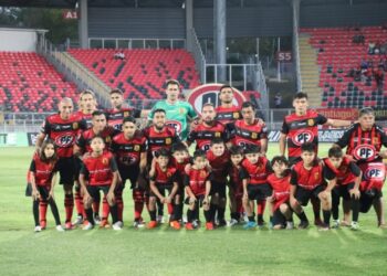 Importante jugador de Rangers se sumaría a las bajas para duelo con San Marcos