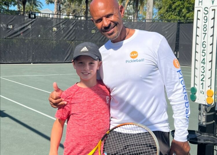 “Facu” Henríquez finaliza entrenamientos en USA para volver al Nacional de tenis