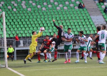 Rojinegro sumó caída en su viaje al sur