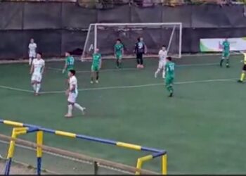 Constitucion Unido le puso presión a los líderes en la Tercera División