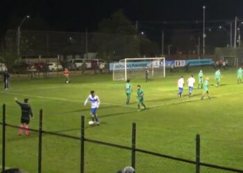 Constitución Unido igualó y cedió el  liderato del torneo de Tercera “B”