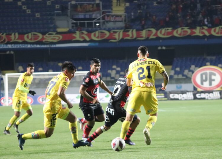 Rojinegro ahora cayó ante el colista y se complica con el descenso