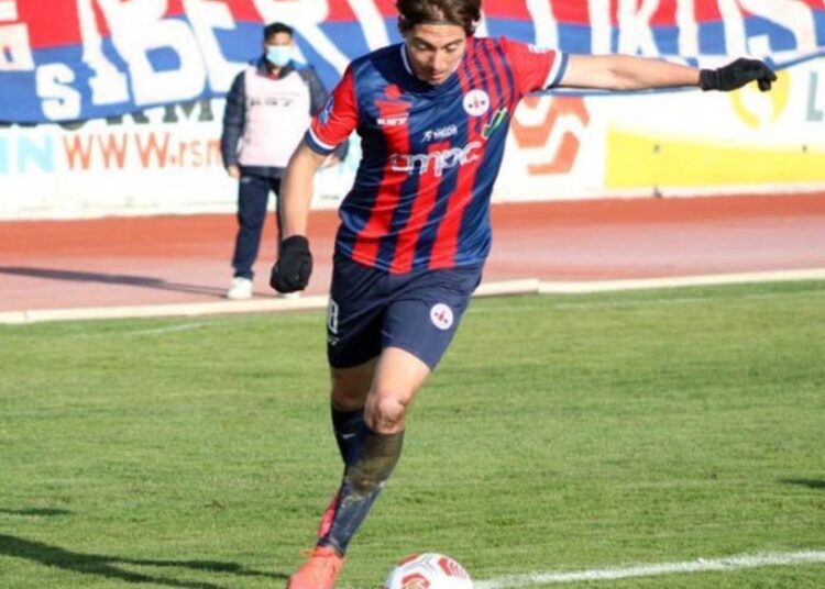 Deportes Linares habría asegurado a un destacado futbolista