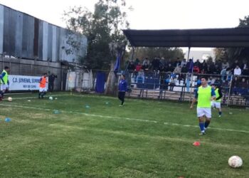 Se viene la iluminación:Clubes podrán jugar sus pichangas de noche