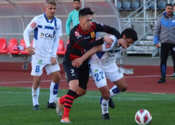 Giovagnoli probó alternativas para buscar puntos en Temuco