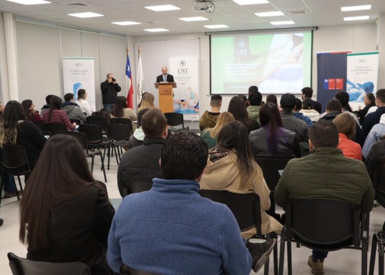 Kinesiología UST Talca realizó curso de agentes físicos de alta potencia en procesos de rehabilitación