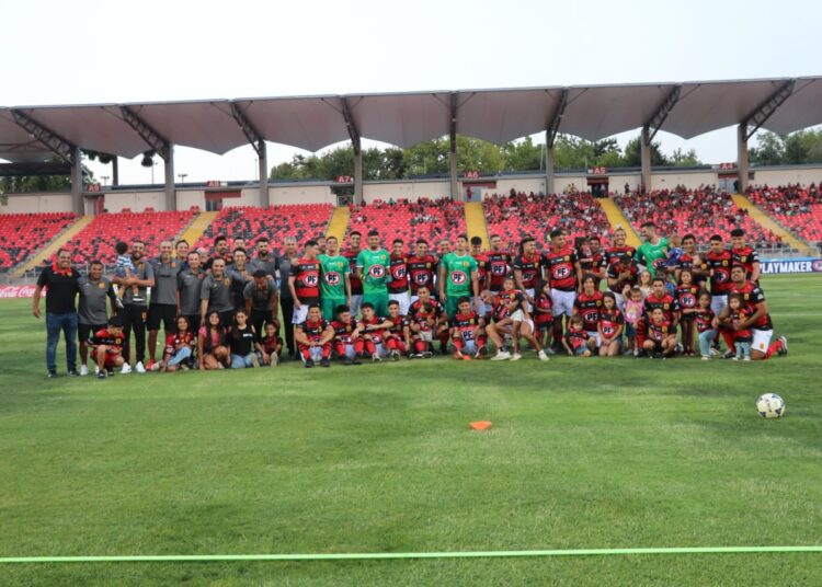 Inversionistas analizan ofertar por Rangers