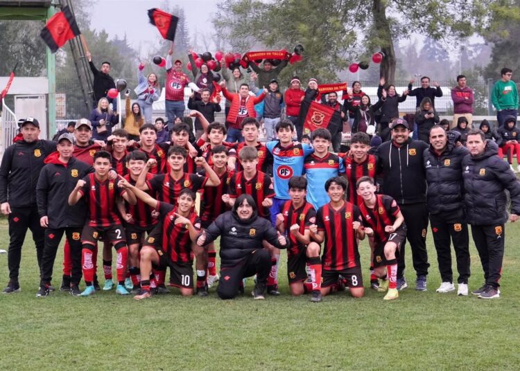Equipo del fútbol joven de Rangers va por título nacional en Segunda División