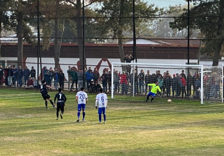 Se desgrana el choclo:tres equipos sacaron pasajes a semis regionales en 35