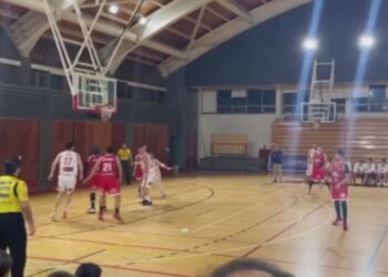 Liceanos poco pudieron hacer ante el poderío de su rival