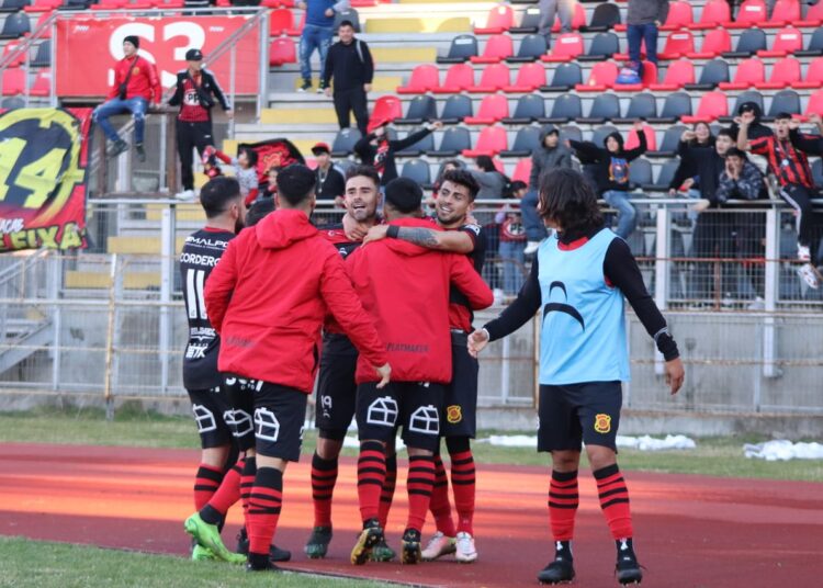 Rangers pretende sumar de local  frente a uno de los favoritos del torneo