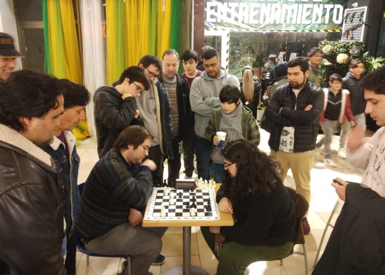 Ajedrecistas disputaron entretenido torneo en las 64 casillas