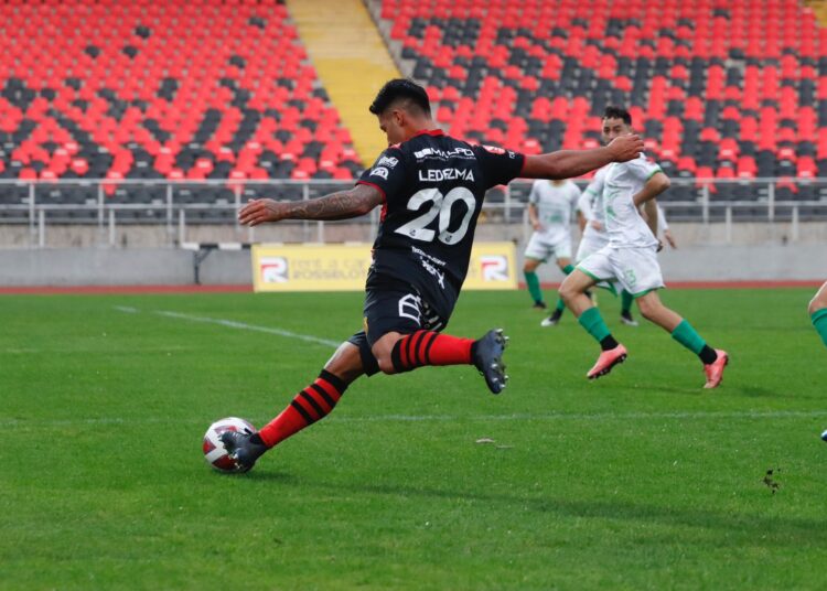 Técnico del Rojinegro adelantó cómo afrontará ambos frentes