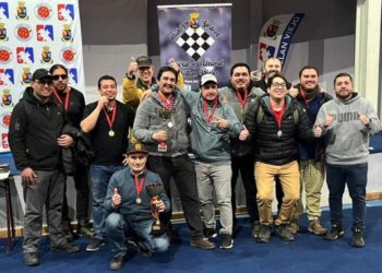 Bobby Fischer demostró su poderío y logró corona por equipos en reconocido torneo