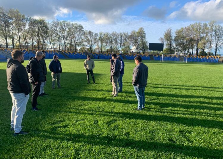 Delegación de Rangers visitó estadio de Cauquenes y hay novedades