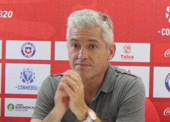 Felipe Muñoz confirmó la opción de incentivar económicamente al plantel