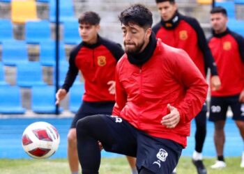 Rangers entrenó en Cauquenes  preparando su duelo ante el “Chago”