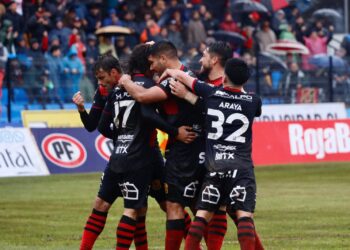 Rangers al fin ganó en el debut de Cavalieri