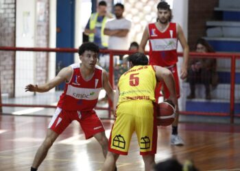 Renunció directivo de Español al acusar “retiros de dinero”