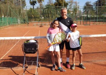Laura y Amanda Quezada entrenaron con “Pulga” de la Peña gracias a proyecto