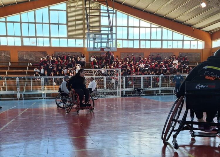 Deporte paralímpico y adaptado siguen recorriendo el Maule y ahora van a Molina