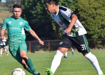 Constitución Unido rescató un angustioso punto como local