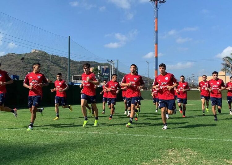 Chile parte el camino que lo puede clasificar a París 2024 con talquino en el banco