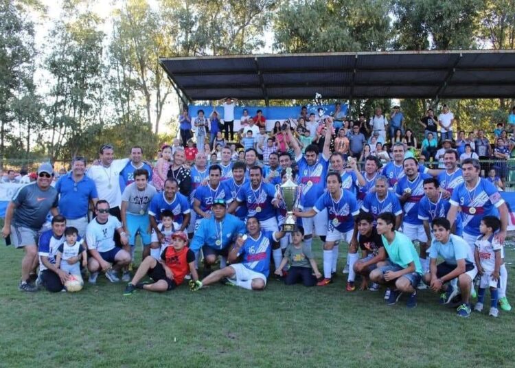 Fútbol talquino de luto por la partida de un pelotero de tomo y lomo