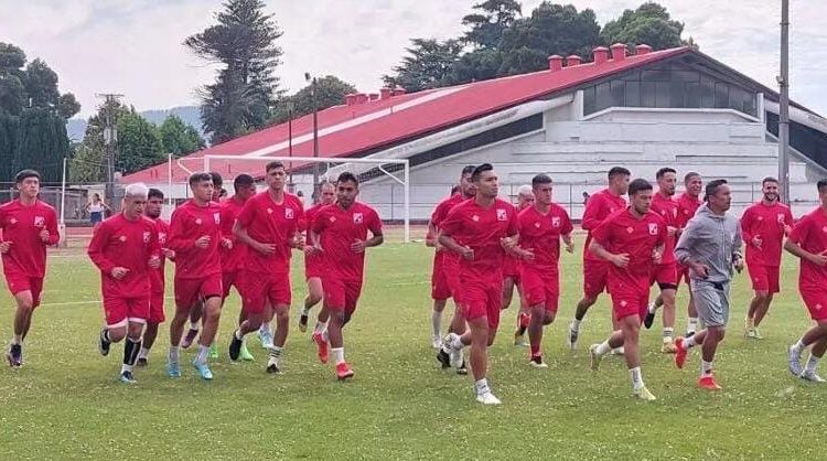 Linares anunció que se cayó la llegada de uno de sus “galácticos”