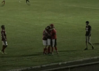 Linarenses se abrazaron en la final regional zona Sur