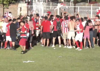 Óscar Bonilla de Linares levantó la copa regional en 45 años