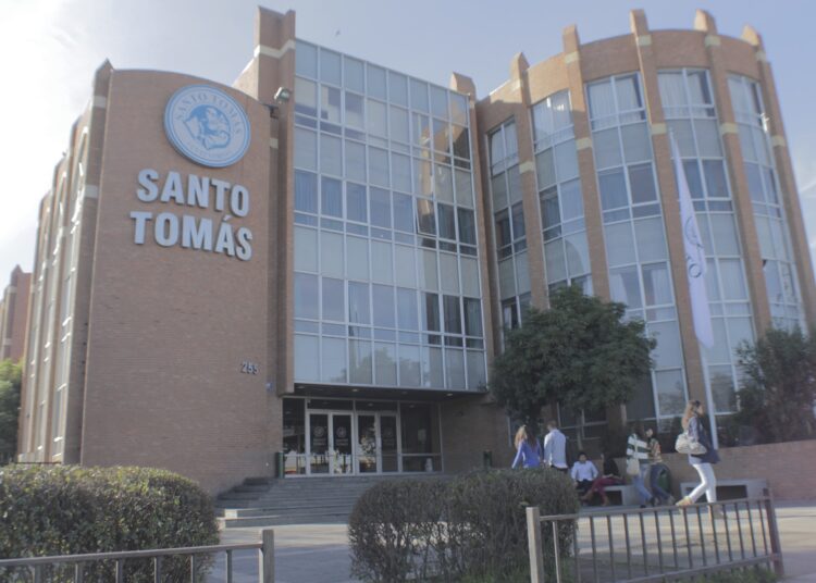 Universidad Santo Tomás Talca: Formación académica robusta y experiencia práctica integral