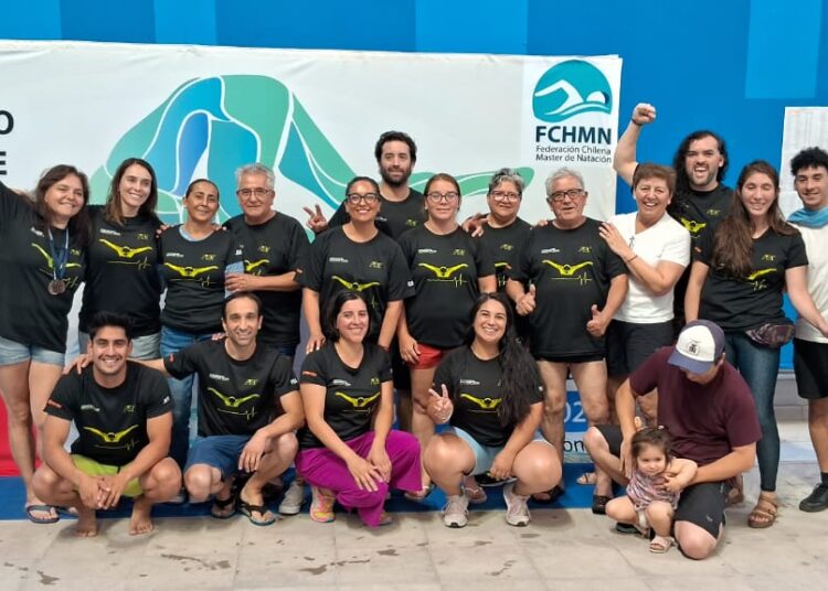 Club de Natación Máster Amateur Talca debutó con gran participación en Nacional