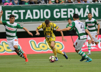 Linares golpearía el mercado con destacado futbolista argentino