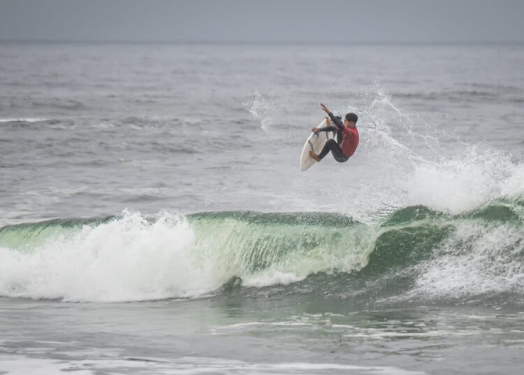 Curanipe fue epicentro de campeonato de surf