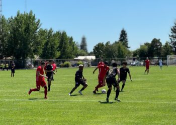 Linares no tuvo contemplación con equipo que postula a la Tercera “B”