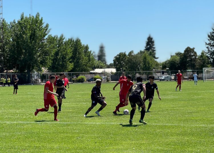 Linares no tuvo contemplación con equipo que postula a la Tercera “B”