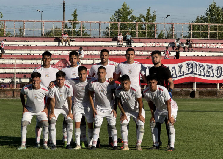 Linares tuvo su primer apretón previo al torneo oficial