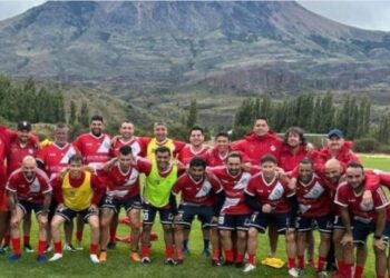 Curicó Unido amateur arrasó en fase de grupos y se metió en semifinales del Interregional Zona Sur