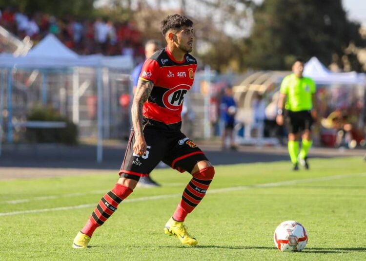 “Coca” Díaz sobre Barnechea: “Hace transición rápida, debemos defendernos más adelante, no tan cerca de nuestro arco”