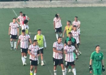 Dos jugadores que llegaron como figuras a Linares seguirán fuera por lesión