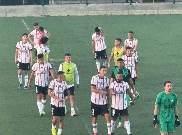 Dos jugadores que llegaron como figuras a Linares seguirán fuera por lesión