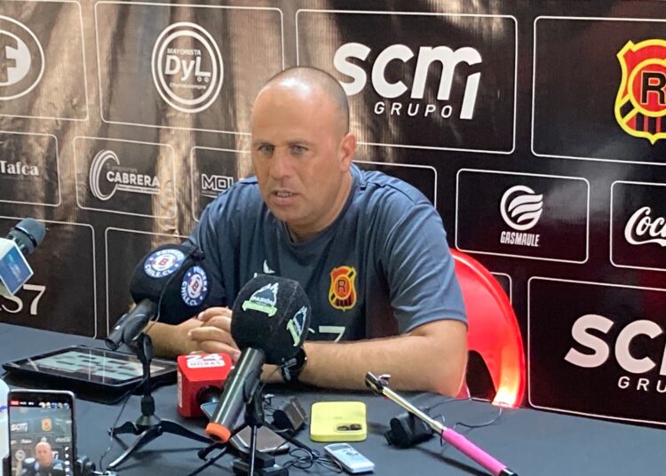 Luvera: “Queremos tratar de pelear arriba todo el año”